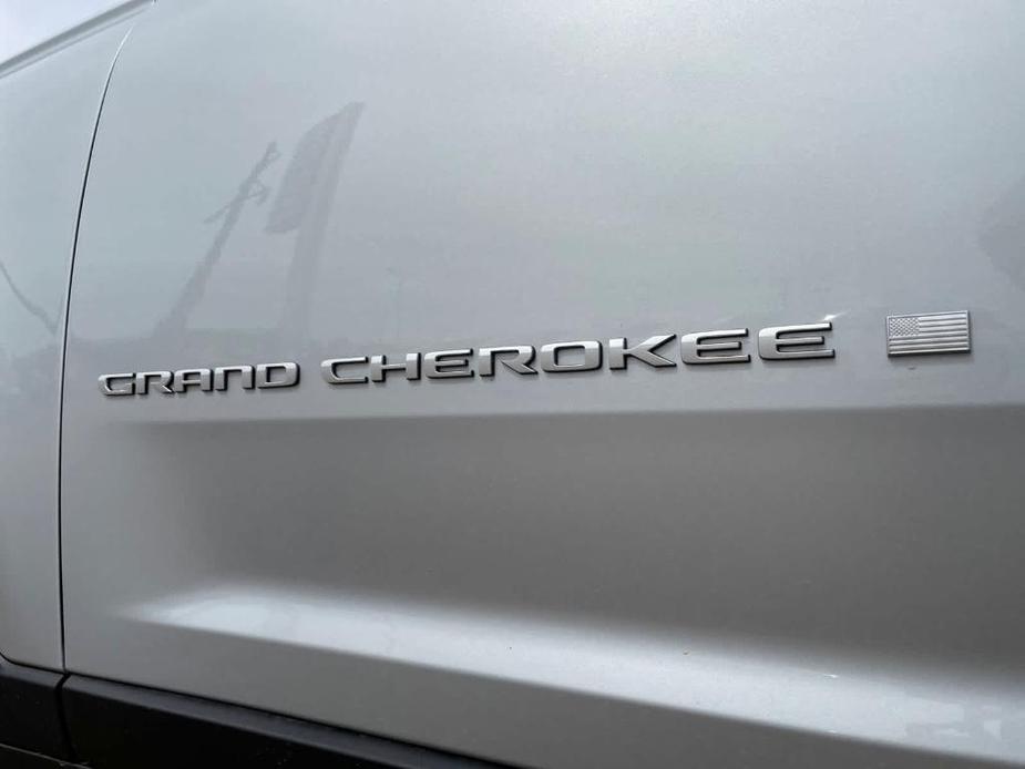 new 2024 Jeep Grand Cherokee car, priced at $48,998