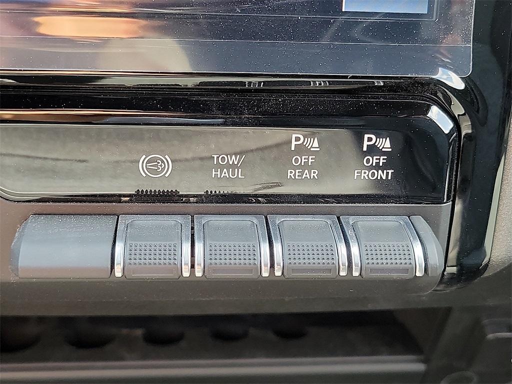 new 2025 Ram 3500 car, priced at $70,015