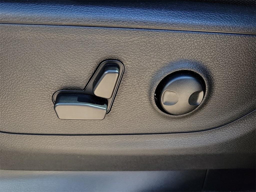 new 2025 Ram 1500 car, priced at $55,017