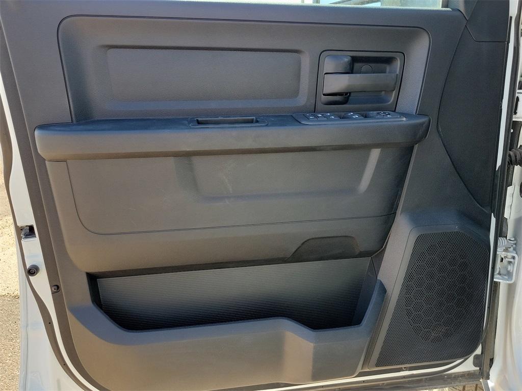 new 2025 Ram 3500 car, priced at $69,620