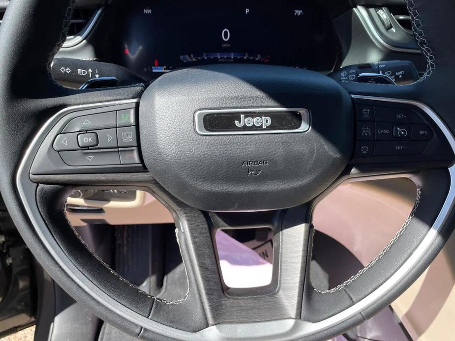 new 2024 Jeep Grand Cherokee car, priced at $51,498