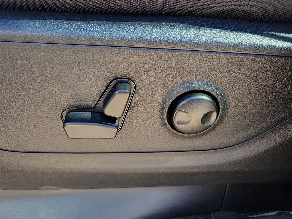 new 2025 Ram 1500 car, priced at $54,162