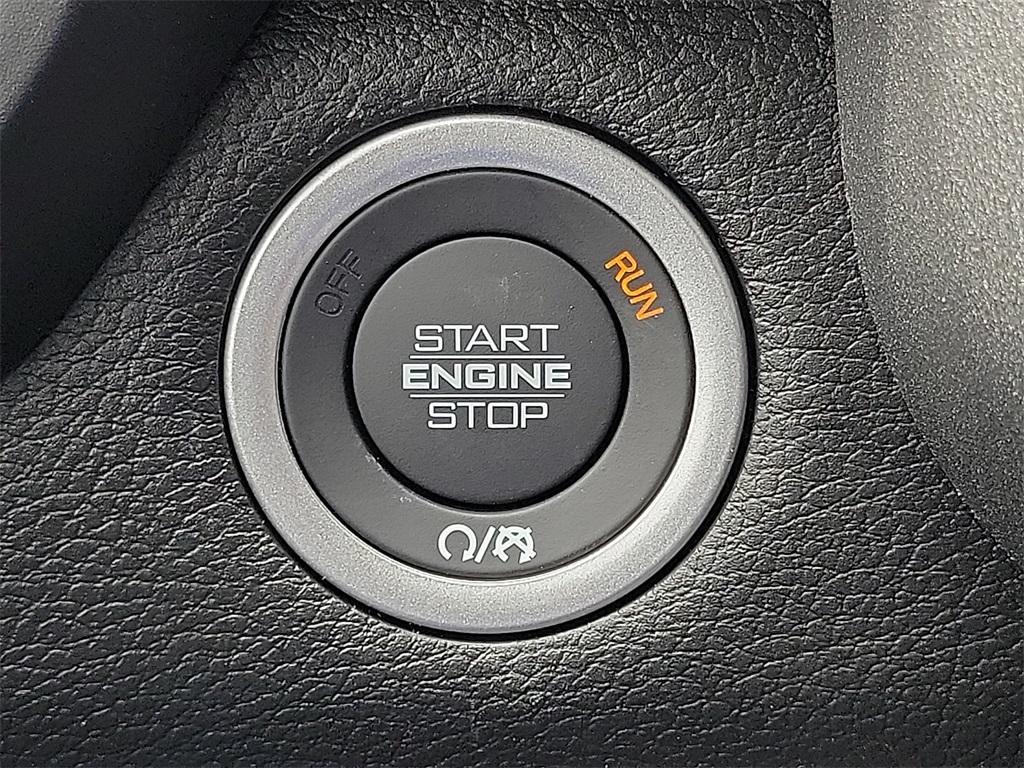 new 2025 Ram 1500 car, priced at $47,990