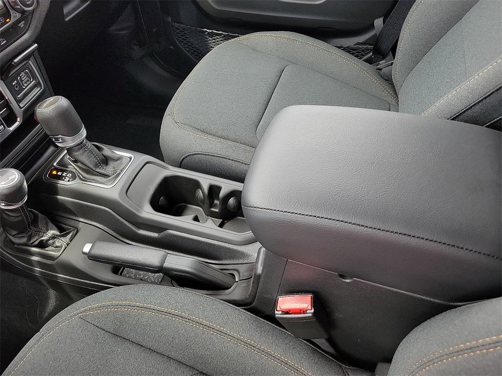 new 2025 Jeep Gladiator car, priced at $39,885