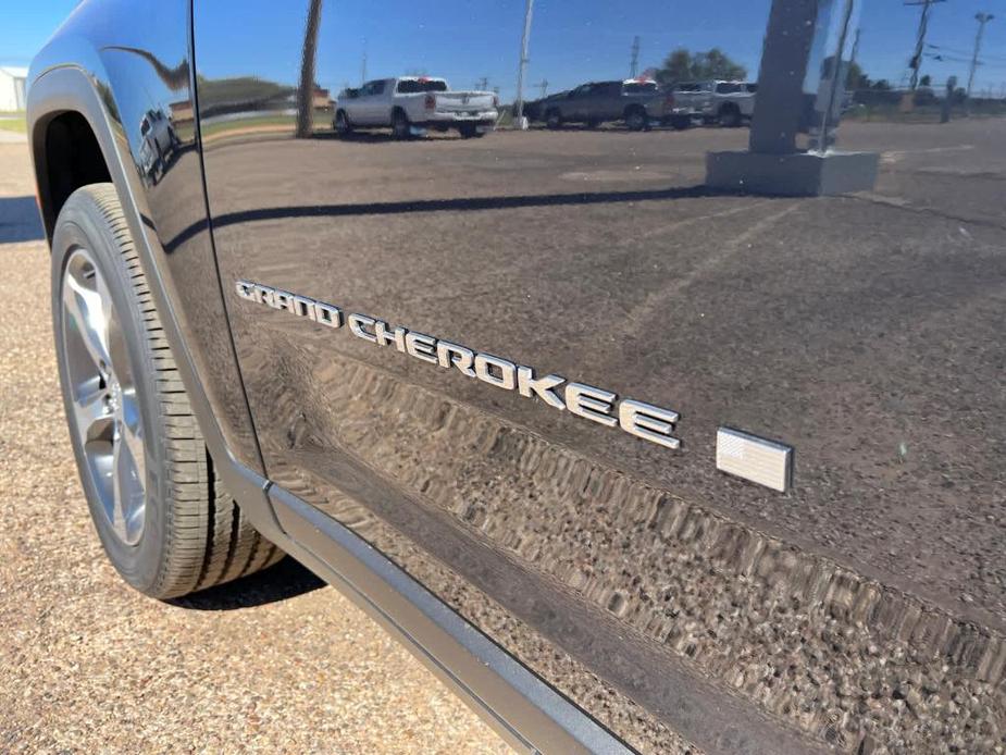 new 2024 Jeep Grand Cherokee L car, priced at $51,998