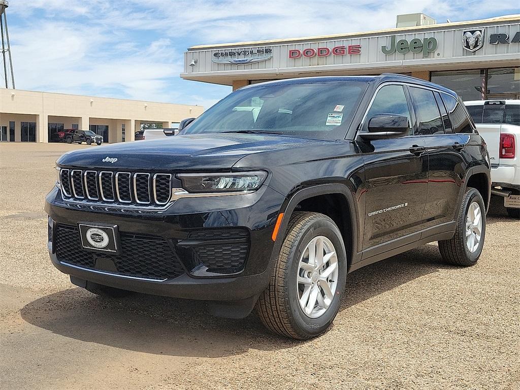 new 2025 Jeep Grand Cherokee car, priced at $38,977