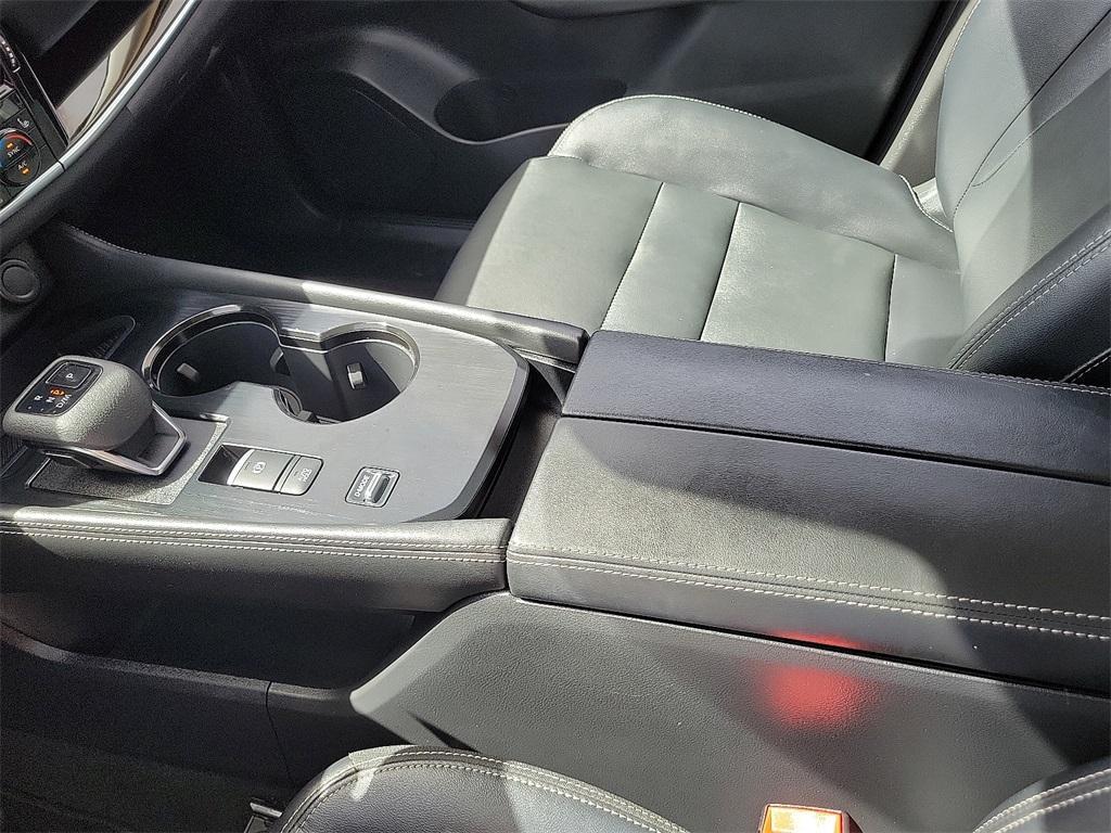 used 2022 Nissan Rogue car, priced at $25,716
