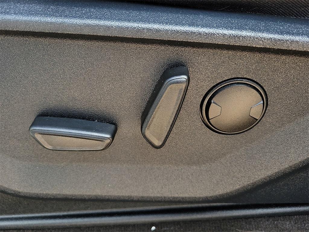 used 2022 Ford F-150 car, priced at $40,784