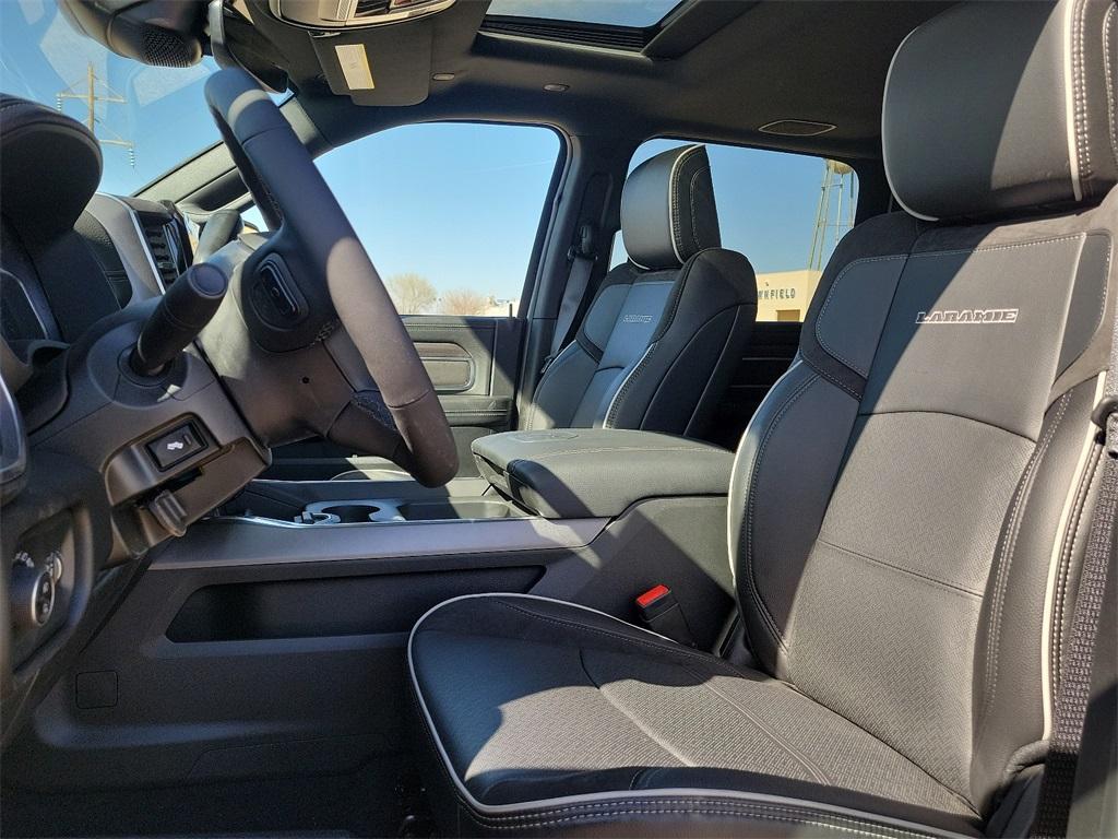 new 2025 Ram 3500 car