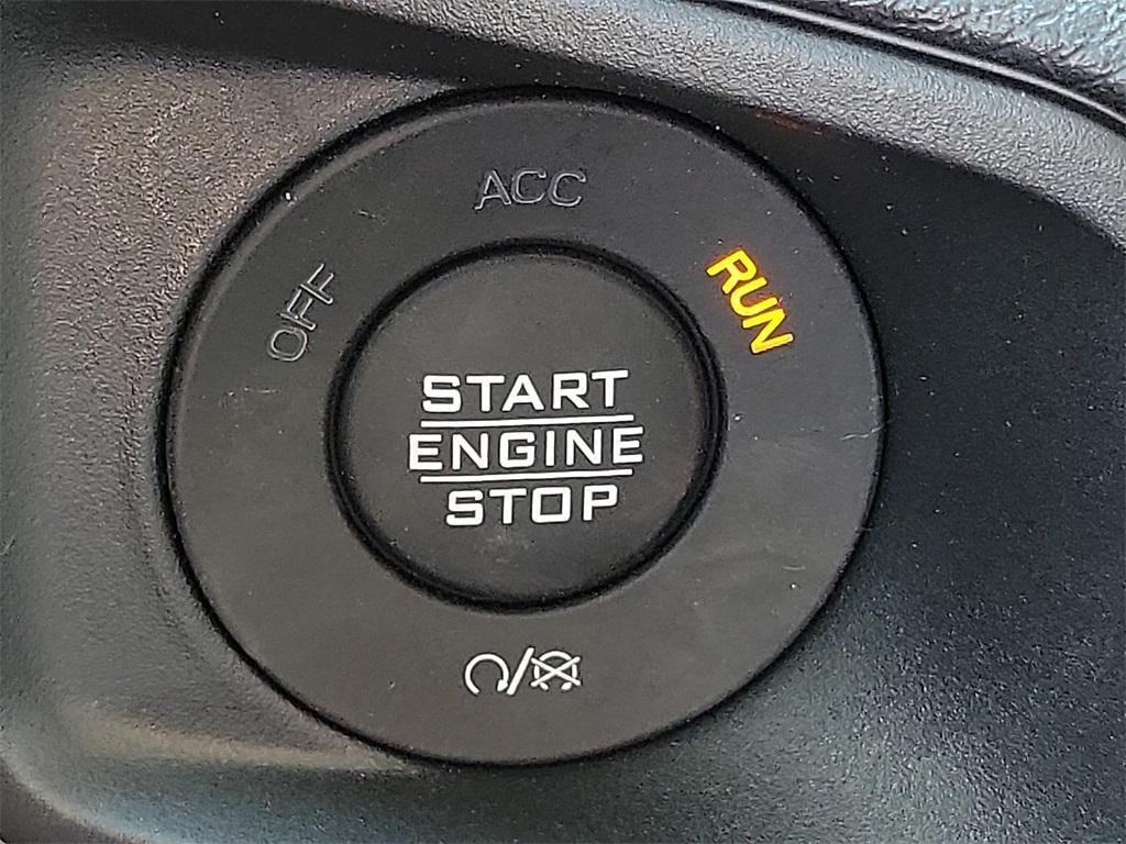 new 2025 Jeep Wrangler car, priced at $40,414