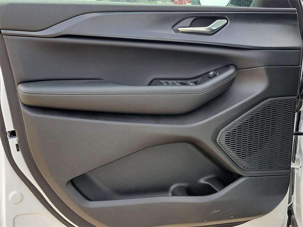 new 2025 Jeep Grand Cherokee car, priced at $42,635