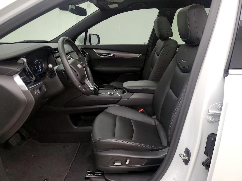 used 2022 Cadillac XT6 car, priced at $34,998