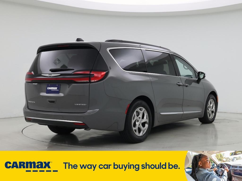 used 2023 Chrysler Pacifica car, priced at $39,998