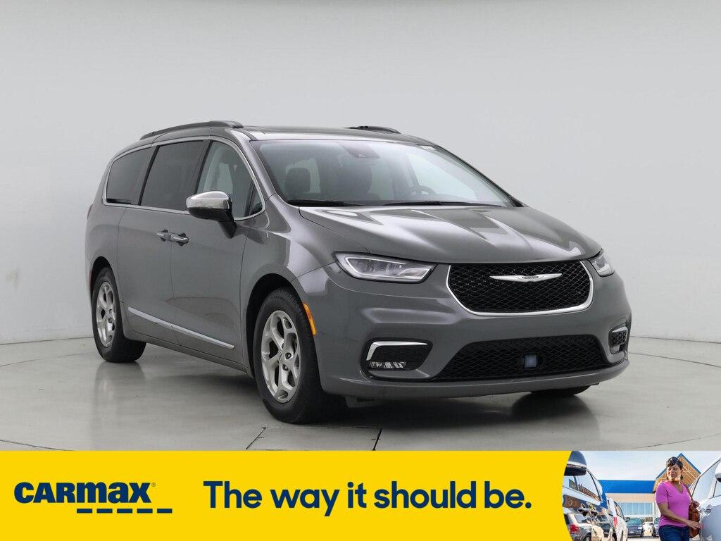 used 2023 Chrysler Pacifica car, priced at $40,998
