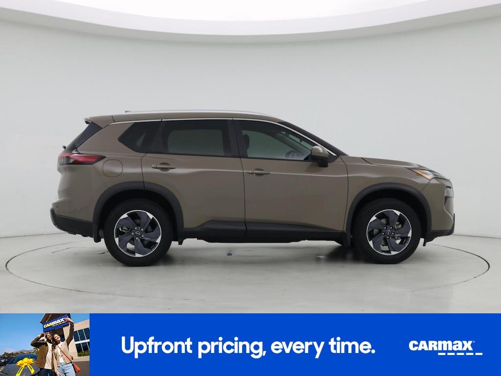used 2024 Nissan Rogue car, priced at $27,998
