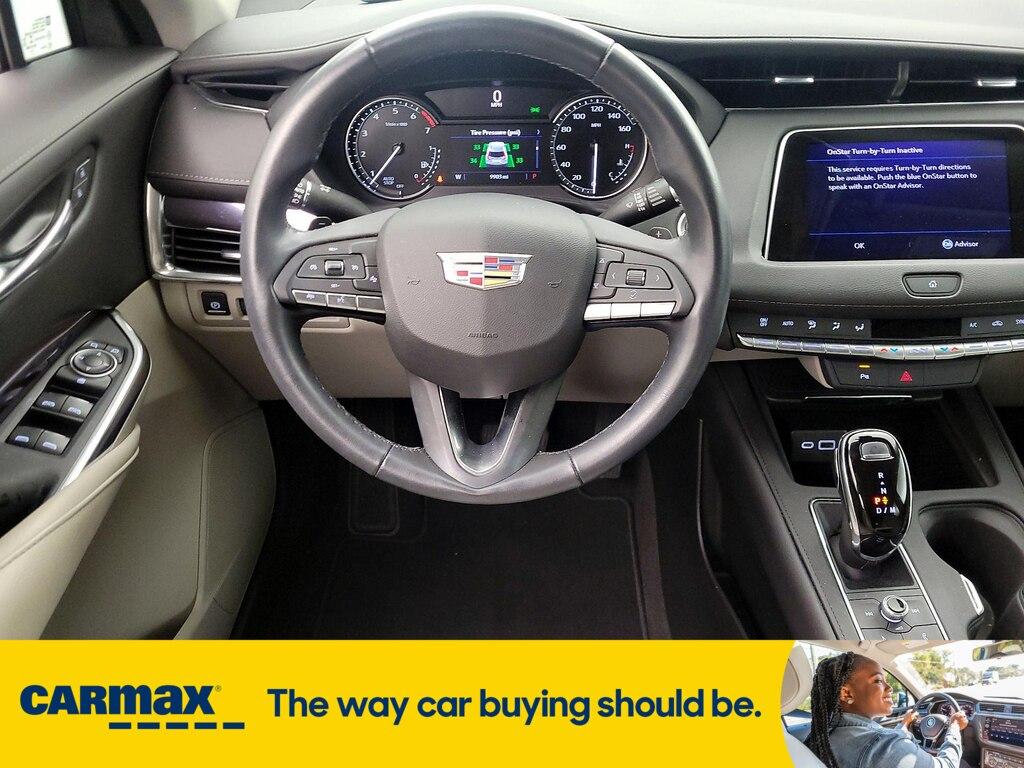 used 2023 Cadillac XT4 car, priced at $33,998
