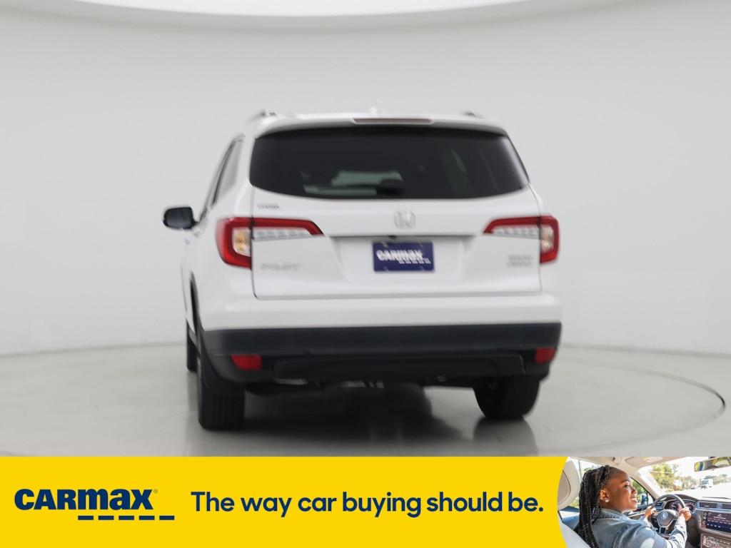 used 2022 Honda Pilot car, priced at $33,998