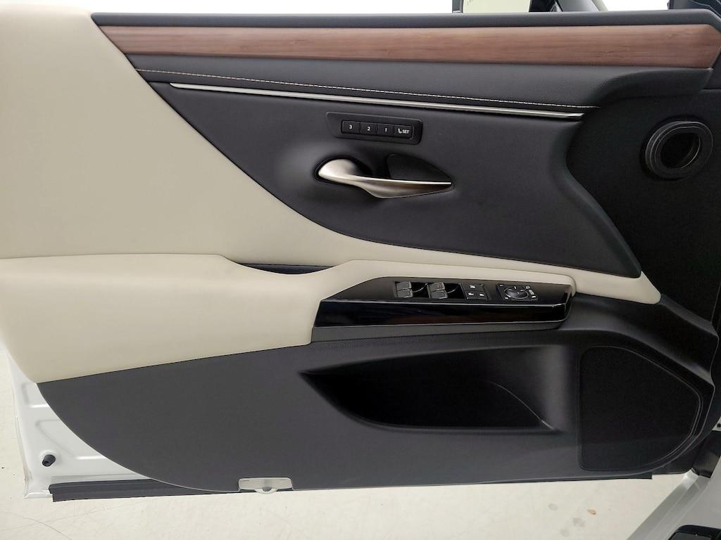used 2024 Lexus ES 250 car, priced at $40,998