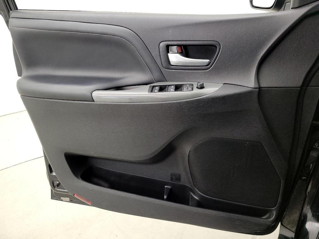 used 2015 Toyota Sienna car, priced at $20,998