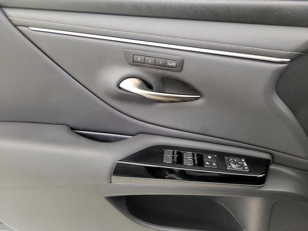 used 2024 Lexus ES 250 car, priced at $38,998