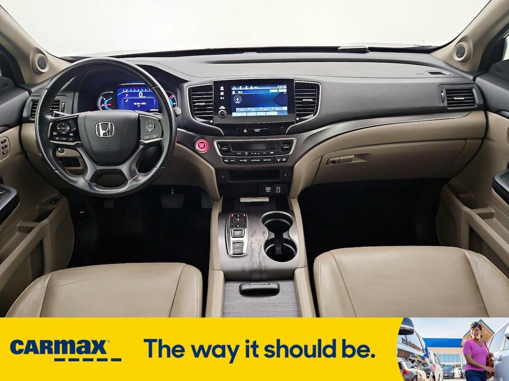 used 2022 Honda Pilot car, priced at $35,998