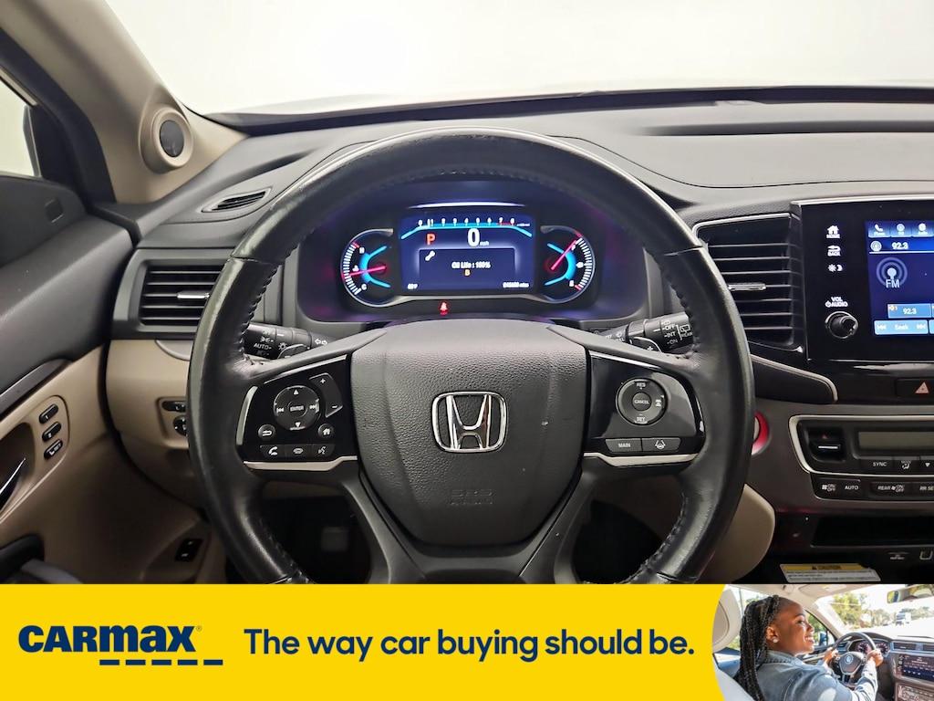 used 2022 Honda Pilot car, priced at $35,998