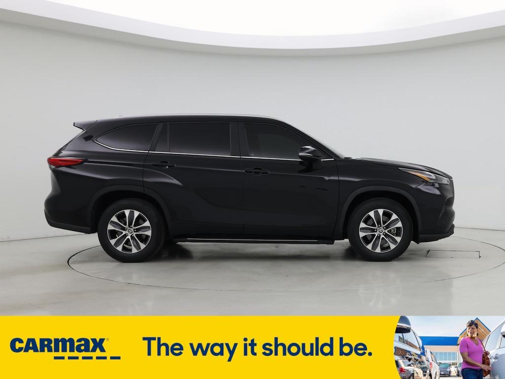 used 2023 Toyota Highlander car, priced at $38,998