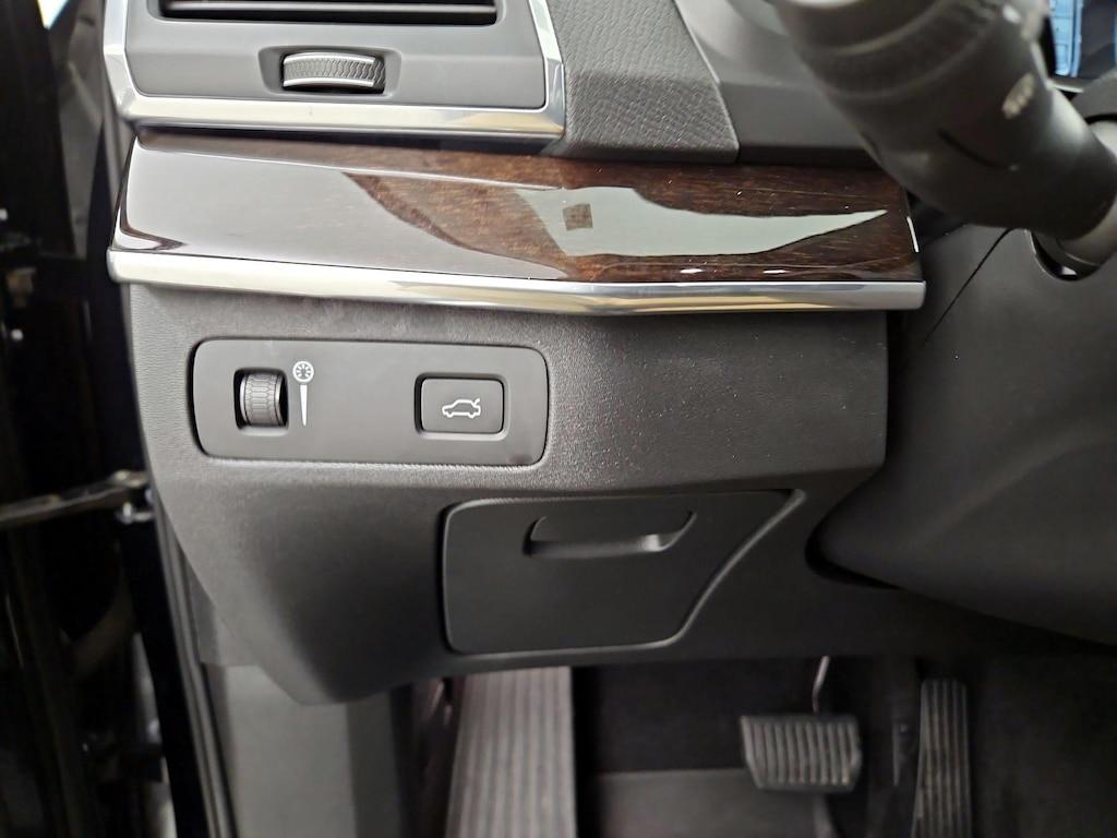 used 2019 Volvo XC90 car, priced at $28,998