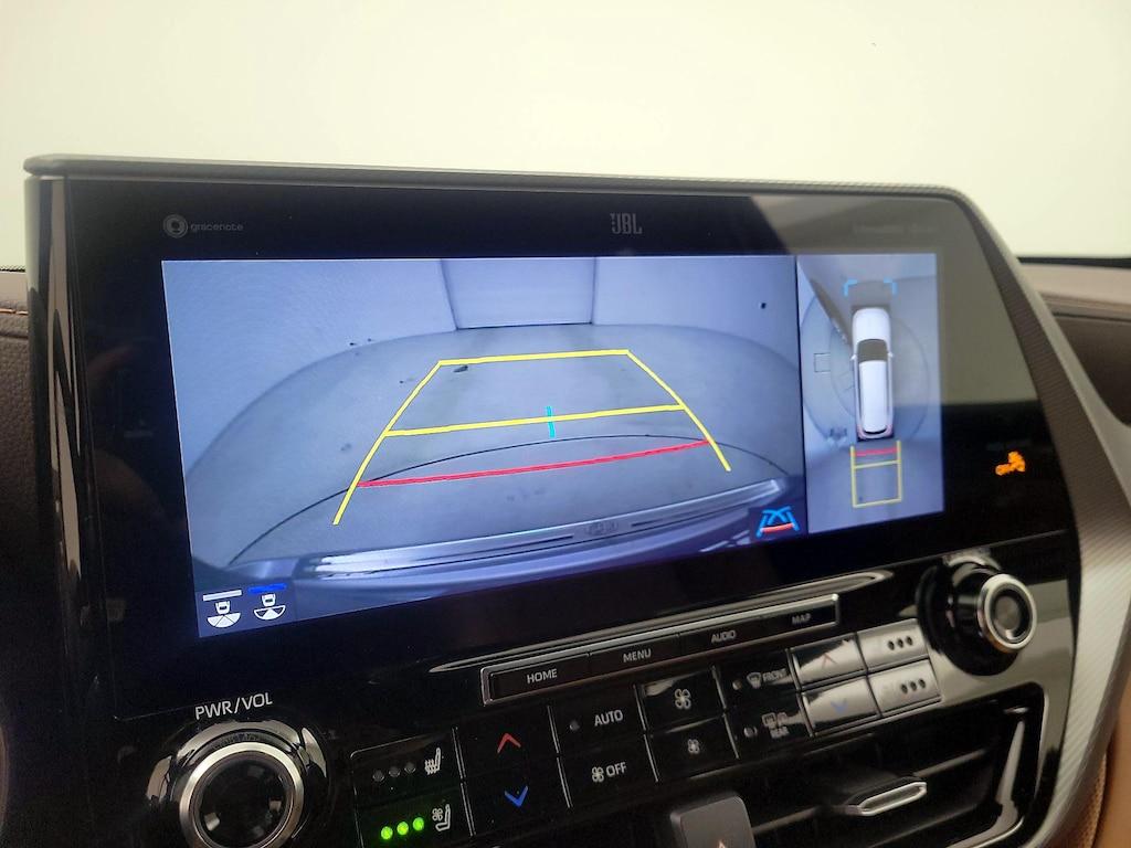 used 2022 Toyota Highlander car, priced at $43,998