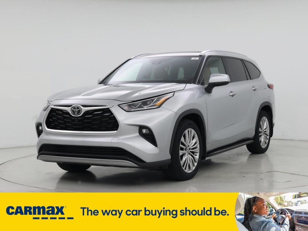 used 2022 Toyota Highlander car, priced at $43,998