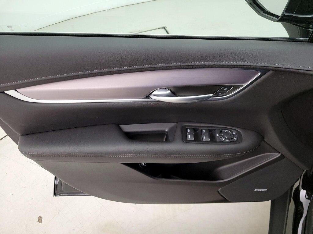 used 2023 Cadillac XT5 car, priced at $33,998