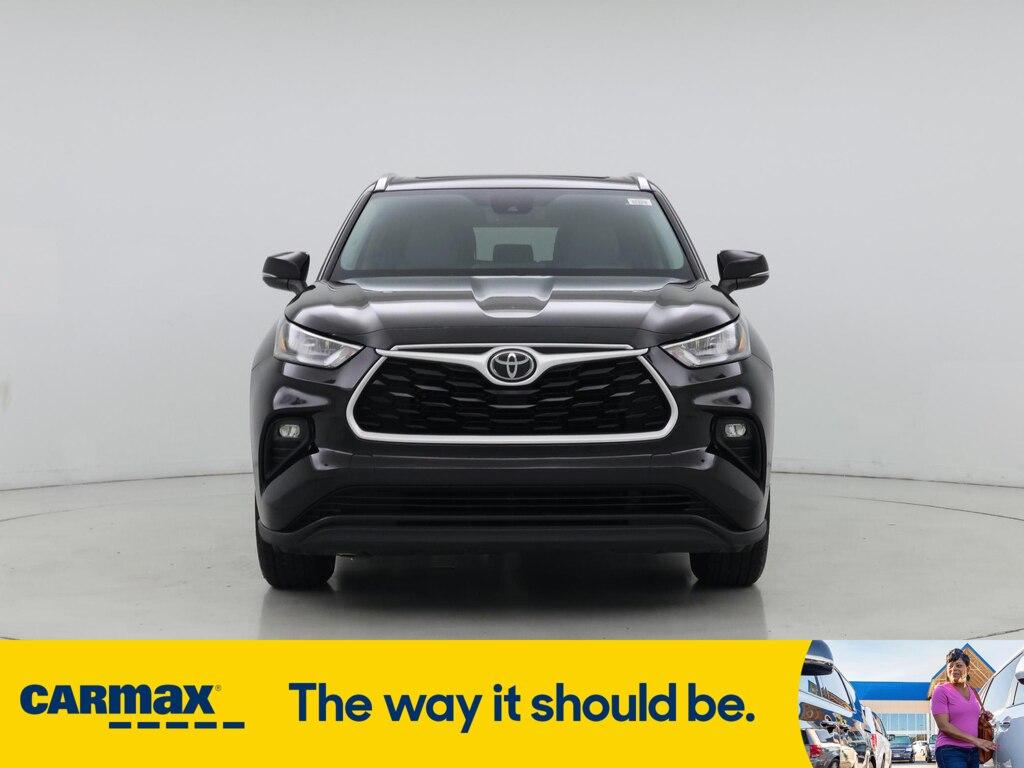 used 2020 Toyota Highlander car, priced at $26,998