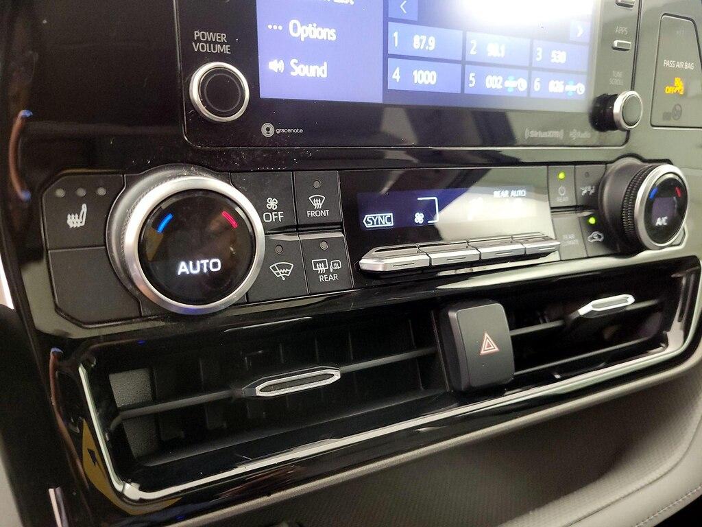 used 2020 Toyota Highlander car, priced at $26,998