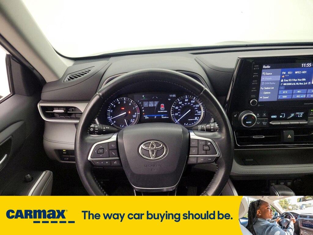 used 2020 Toyota Highlander car, priced at $26,998