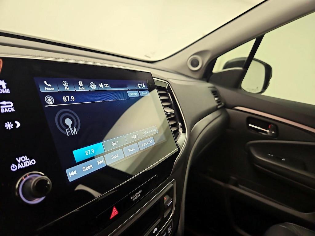 used 2022 Honda Pilot car, priced at $29,998