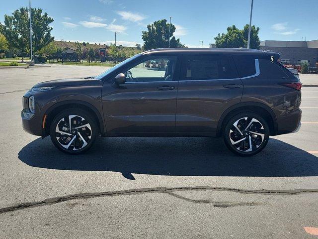 new 2024 Mitsubishi Outlander car, priced at $38,384