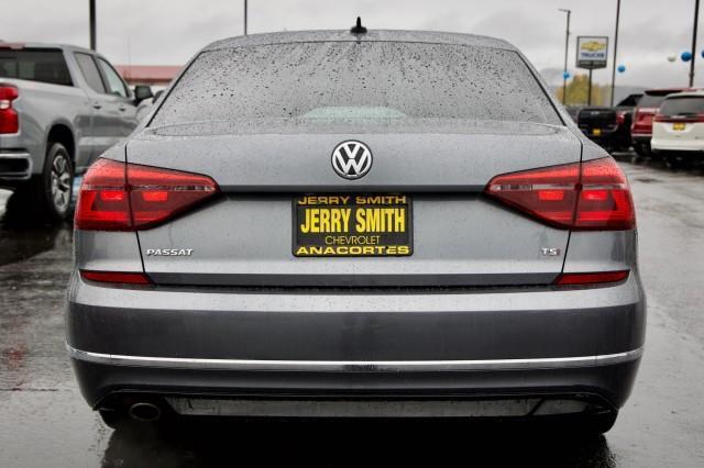 used 2018 Volkswagen Passat car