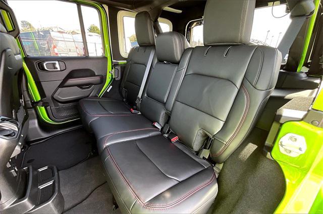 new 2025 Jeep Wrangler car