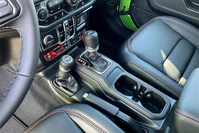new 2025 Jeep Wrangler car