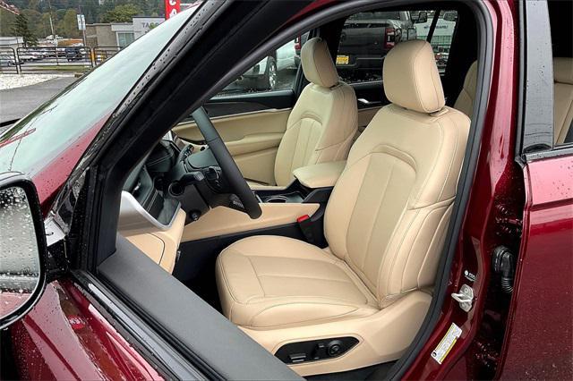 new 2025 Jeep Grand Cherokee car, priced at $53,460