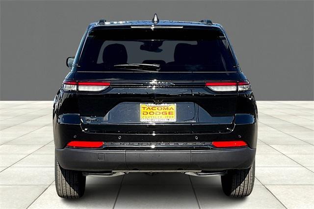 new 2024 Jeep Grand Cherokee car, priced at $40,525