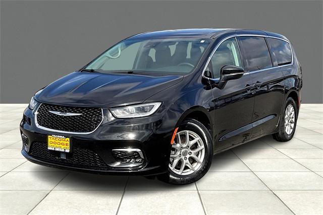 used 2023 Chrysler Pacifica car, priced at $23,411