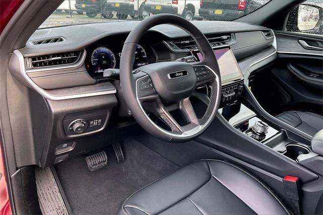 new 2025 Jeep Grand Cherokee car, priced at $52,955