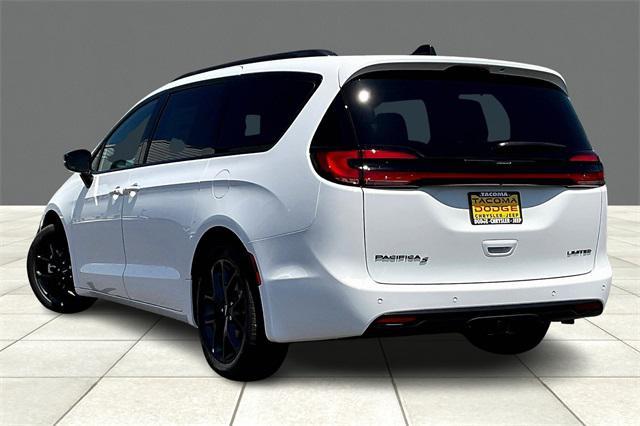 new 2024 Chrysler Pacifica car, priced at $45,515