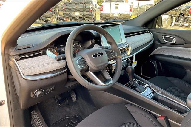 new 2025 Jeep Compass car, priced at $25,995