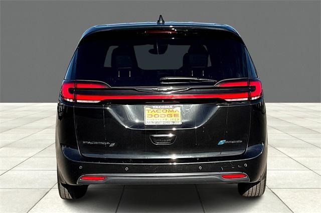 used 2022 Chrysler Pacifica Hybrid car, priced at $23,373