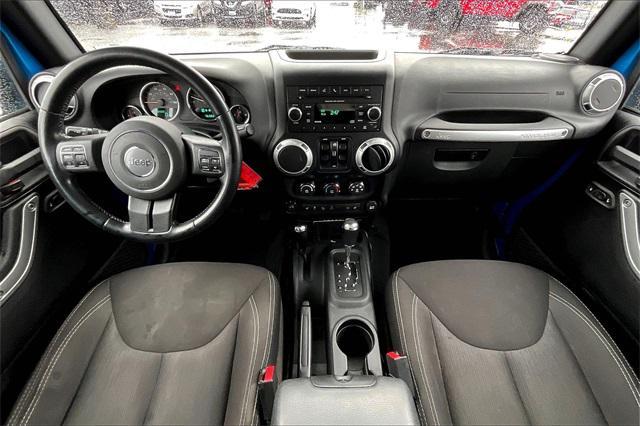 used 2015 Jeep Wrangler Unlimited car, priced at $28,000