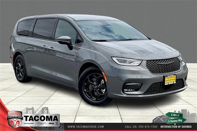 used 2023 Chrysler Pacifica Hybrid car, priced at $39,997