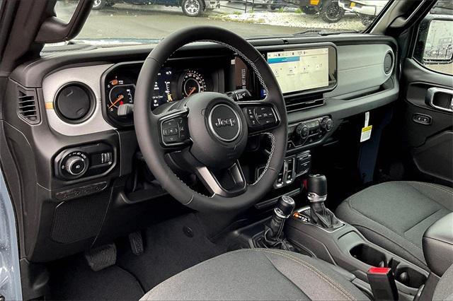 new 2025 Jeep Wrangler car, priced at $40,475