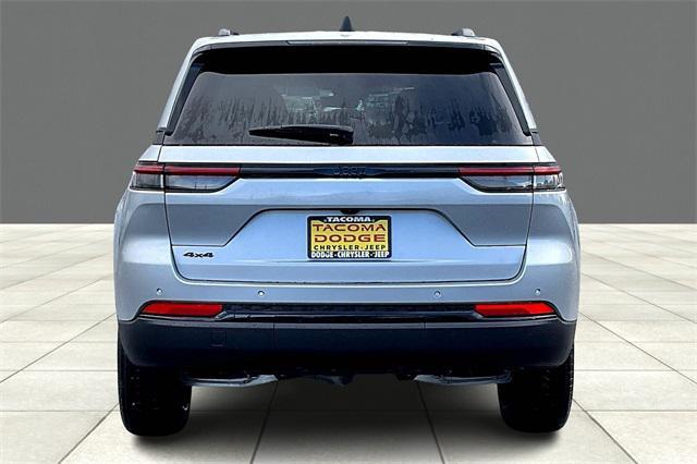 new 2025 Jeep Grand Cherokee car, priced at $39,525